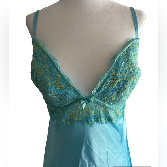 Victoria’s Secret vintage maxi slip - Picture 4 of 9